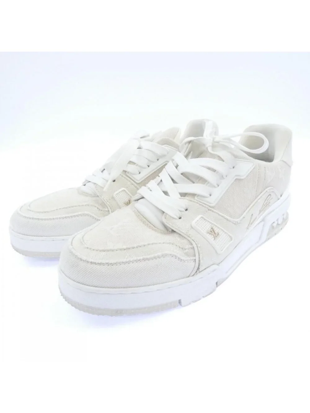 Louis Vuitton LV Trainers Sneakers - Picture 3 of 6